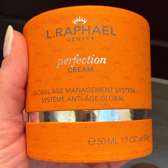 L. Raphael Geneve - Perfection Cream - Brand New in Box RRP: €730